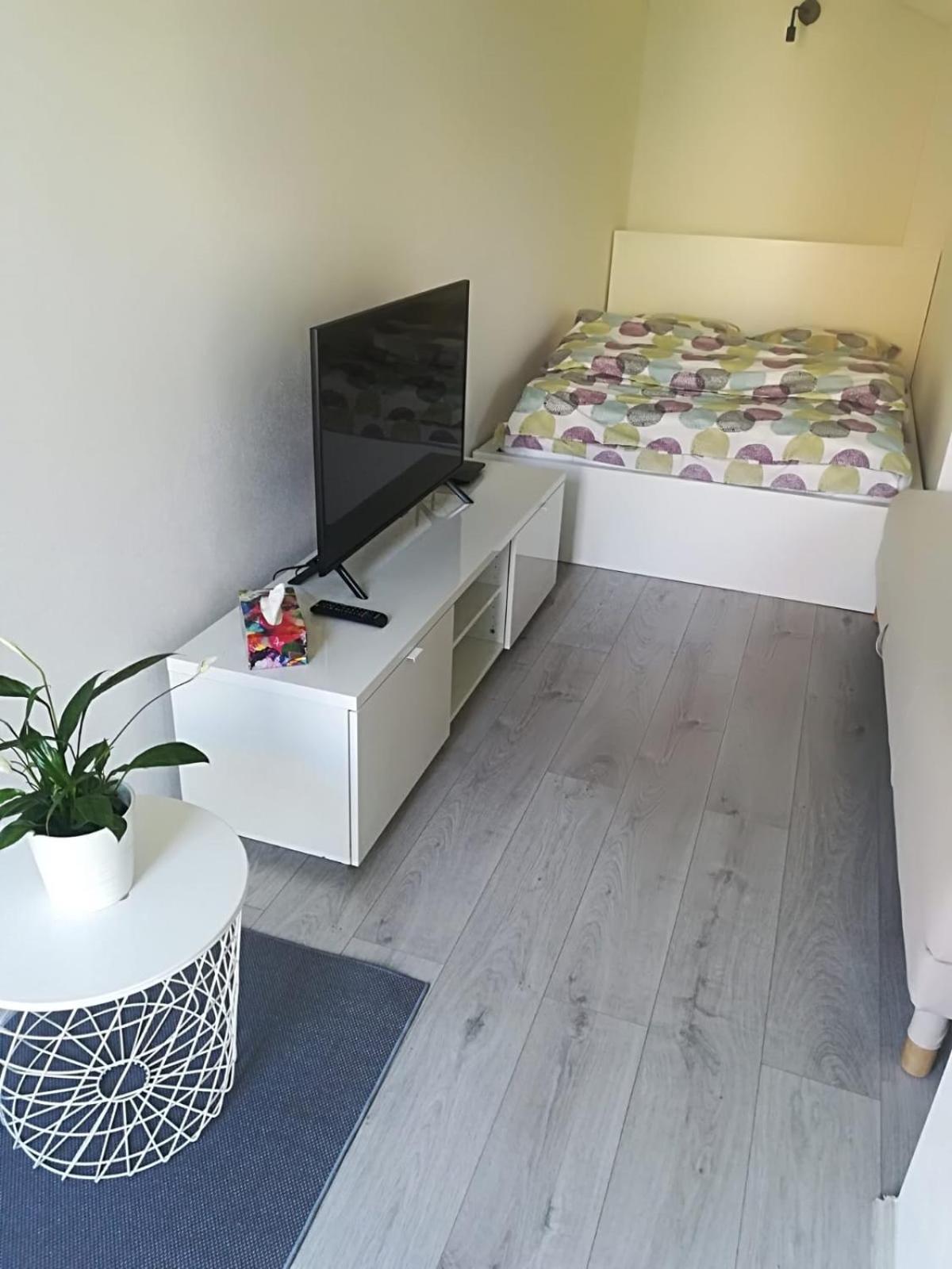 Modern Studio In Prague 7 Exteriör bild